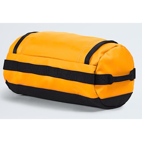 North Face Base Camp Travel Canister -S Travel Bag Bathroom Case in Summit Gold - Picture 3 of 4
